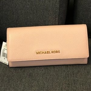 ❌SOLD❌ 🆕 MICHAEL KORS Jet Set Wallet